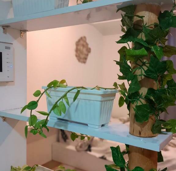 Happirest The Minimalist At 150 Newport Boulevard, Naia 3