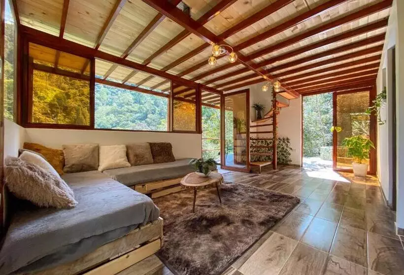 Hotelli Cabañas Jc