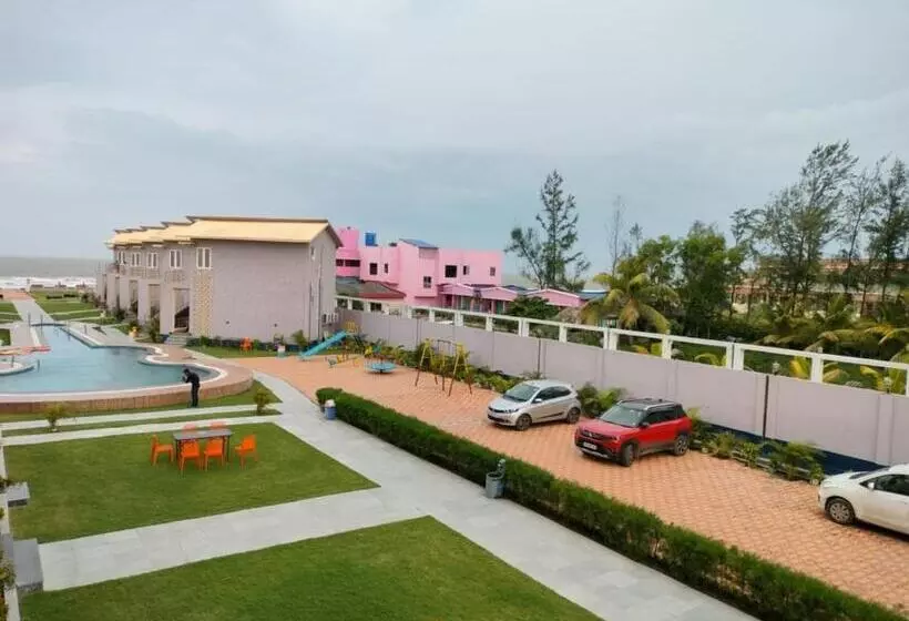 ホテル Parth King Beach Resort