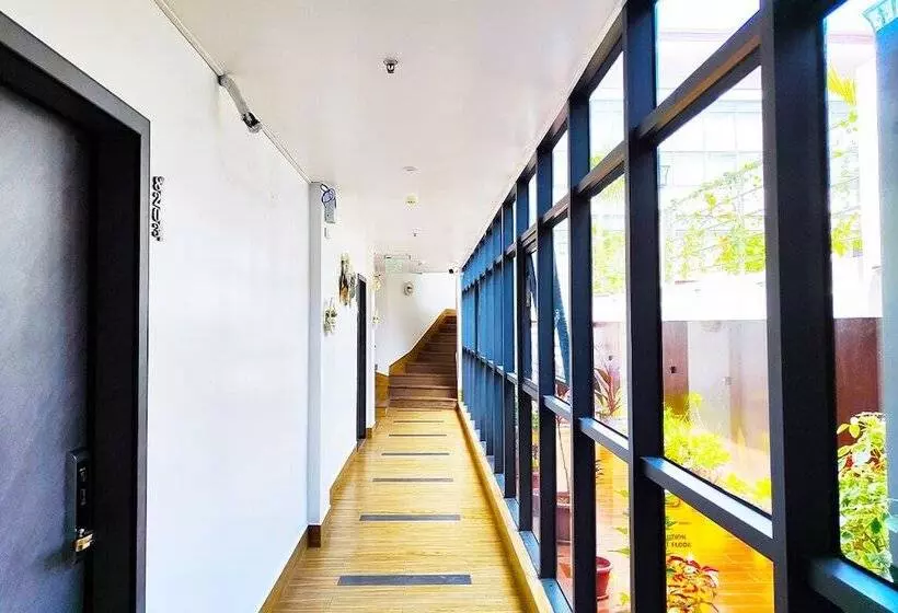 Erus Suites Hotel Boracay