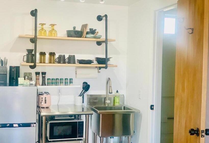 Otel Dragonfly Motor Lodge