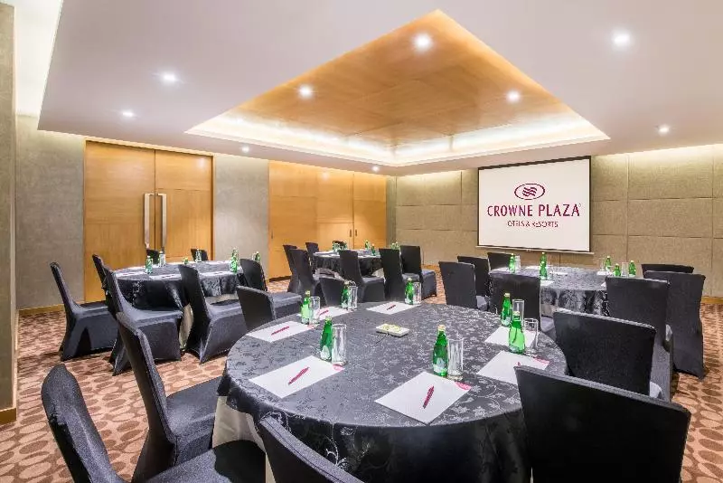 בית מלון כפרי Crowne Plaza Ahmedabad City Centre, An Ihg