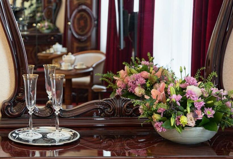 Отель Kamergersky