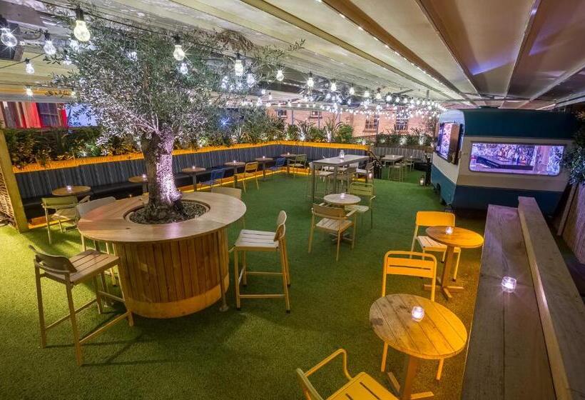 בית מלון כפרי Silken Thomas Accommodation