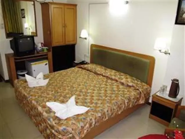 هتل The Menino Regency