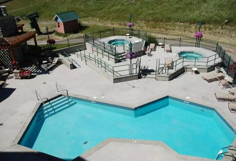 Отель Polaris Lodge