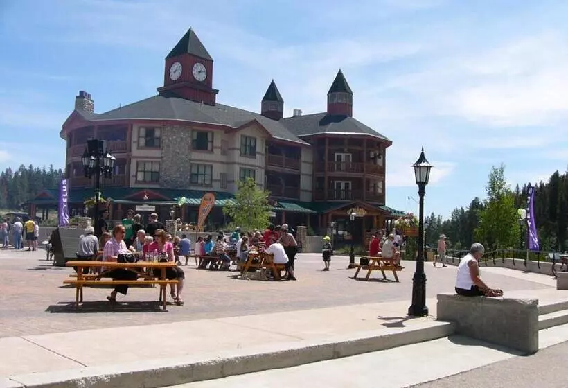 Отель Polaris Lodge