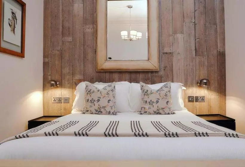 ホテル The Black Lion Pub & Boutique Guesthouse