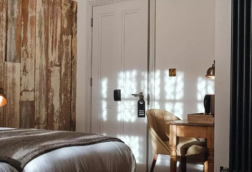 ホテル The Black Lion Pub & Boutique Guesthouse