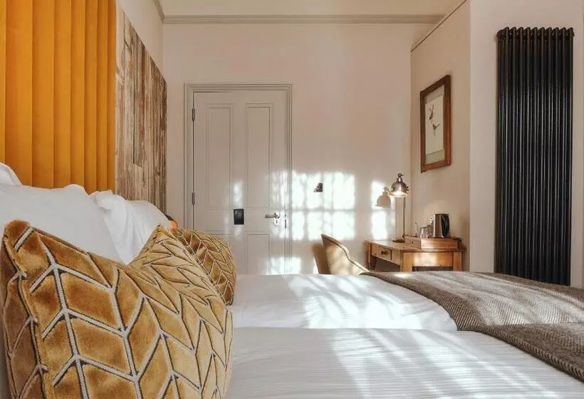 ホテル The Black Lion Pub & Boutique Guesthouse