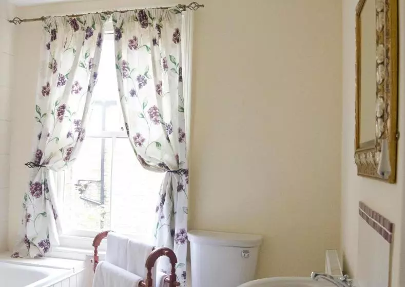 بنسيون The Warwick Guesthouse