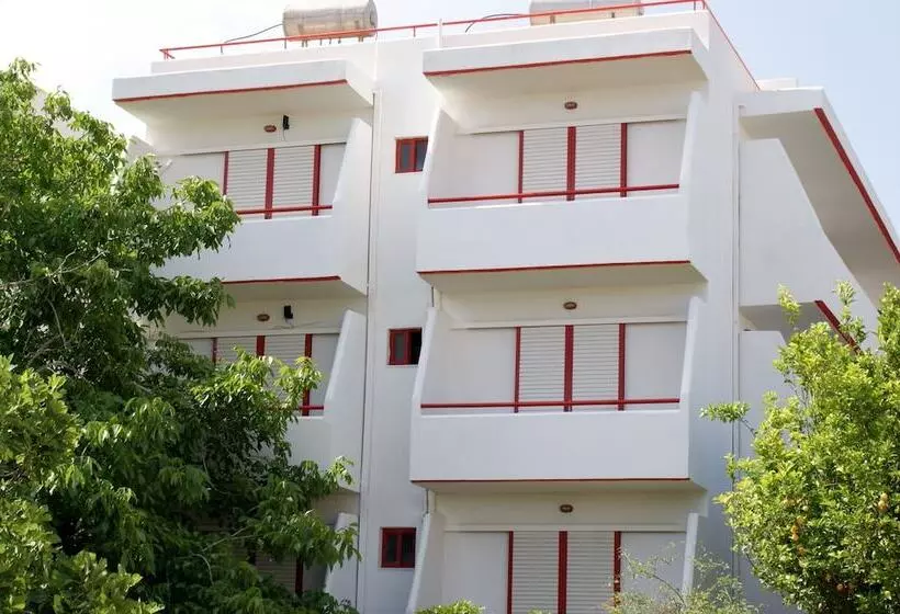 Stam & John Apartments