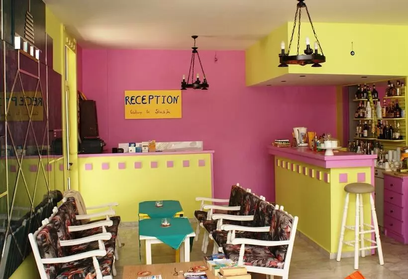 Stam & John Apartments