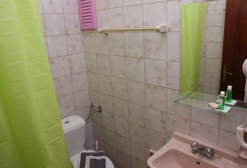 Stam & John Apartments