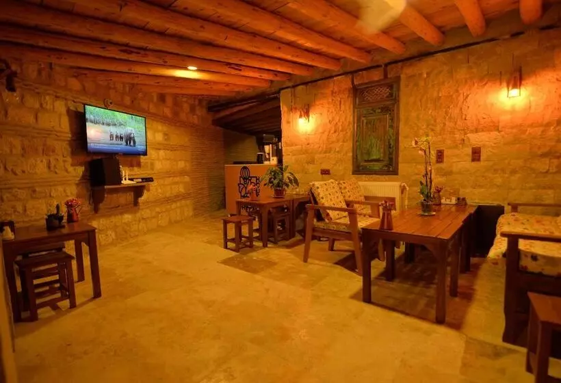 ホテル The Cave House