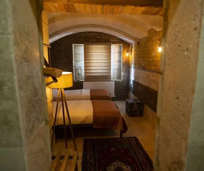 ホテル The Cave House