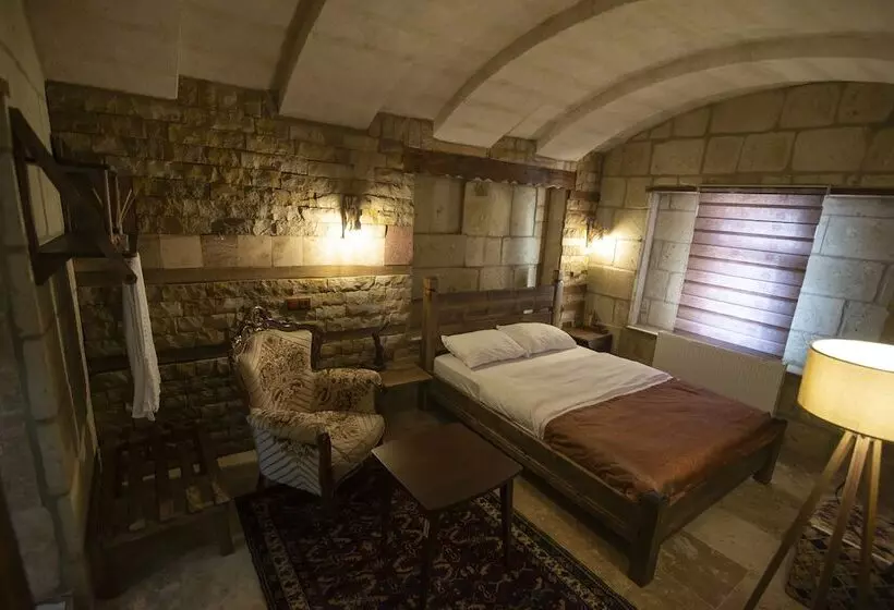 ホテル The Cave House