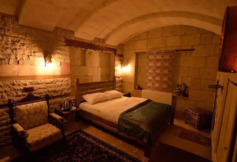 ホテル The Cave House