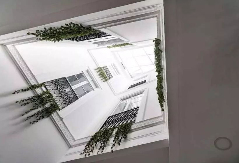 هتل Hostal Roomsole
