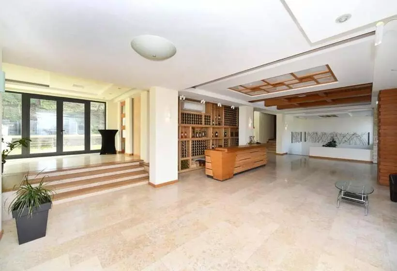 هتل Villa Luxury Rooms   Wine Resort