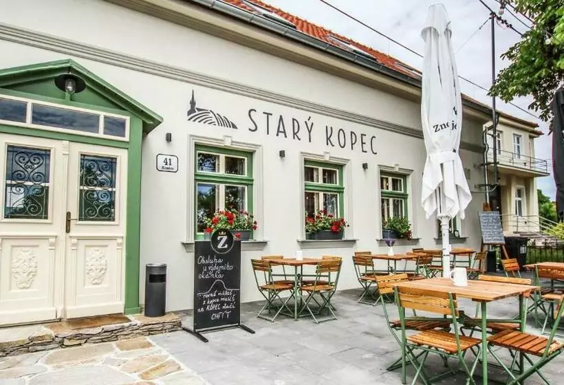 Majatalo Penzion A Bistro Starý Kopec