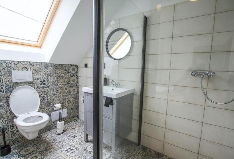 پانسیون Penzion A Bistro Starý Kopec