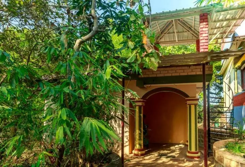 ユースホステル Nature Inn Cottages