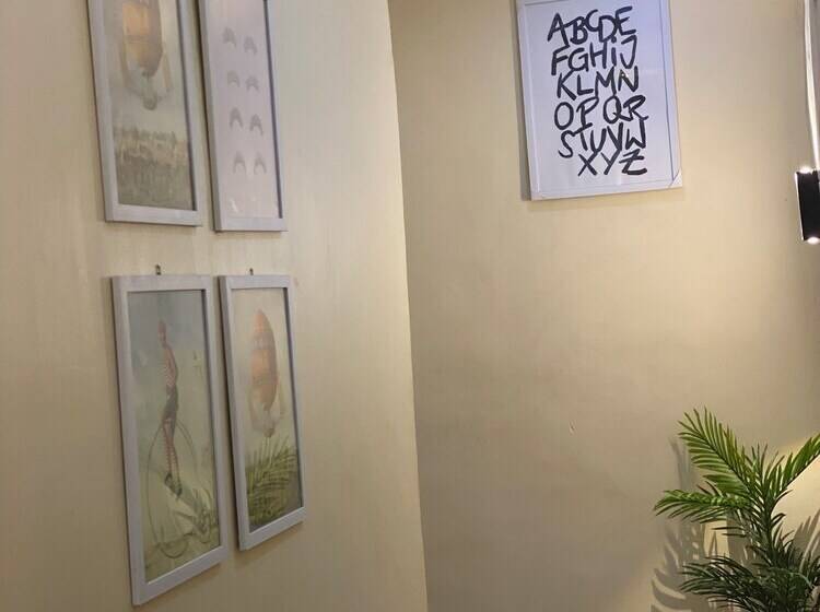 هتل Ontario Suites