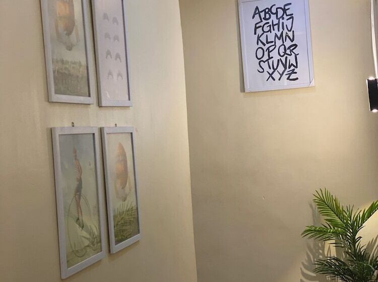 هتل Ontario Suites