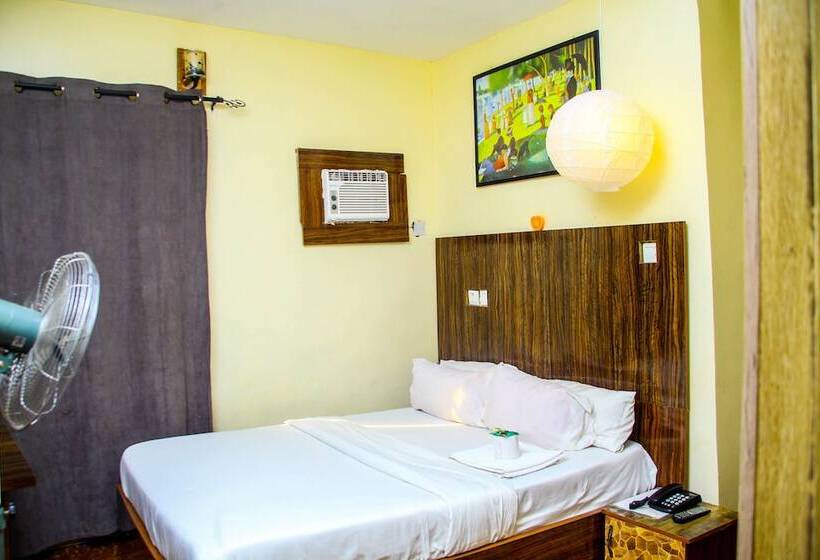 هتل Ontario Suites