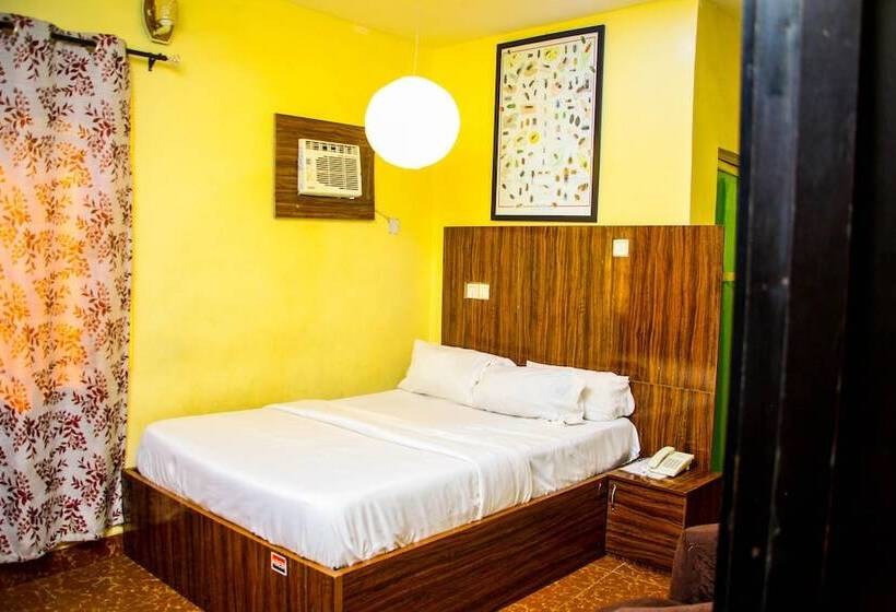 هتل Ontario Suites