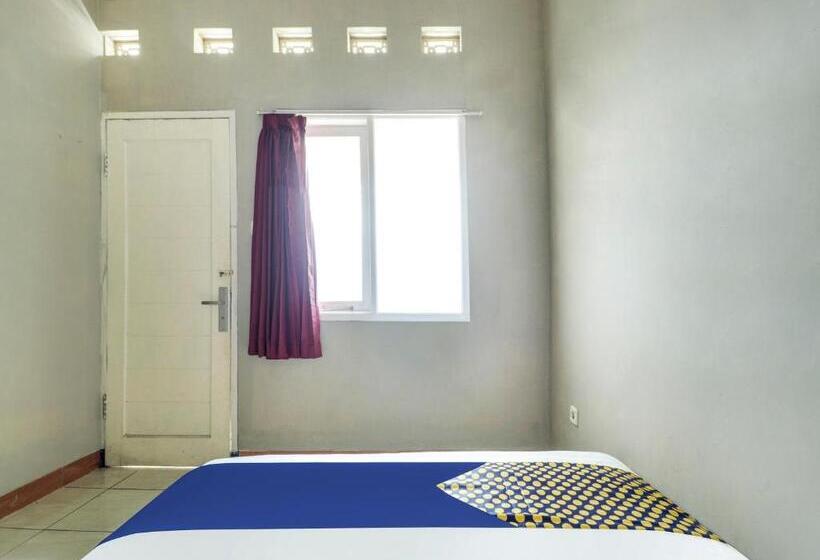 Hotell Spot On 91135 Hanami Syariah