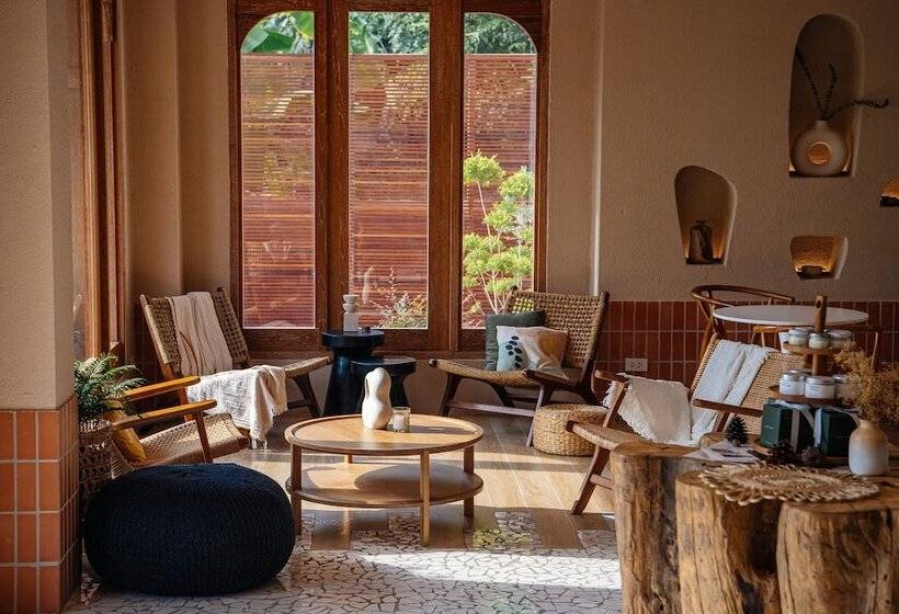 هتل Vst Punnawithi