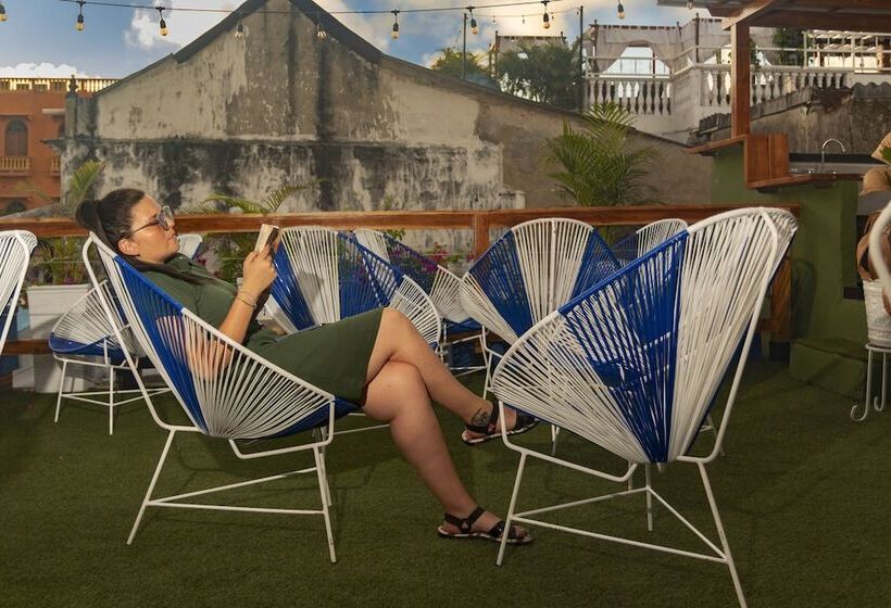 ペンション Hostal Seven Nights Cartagena