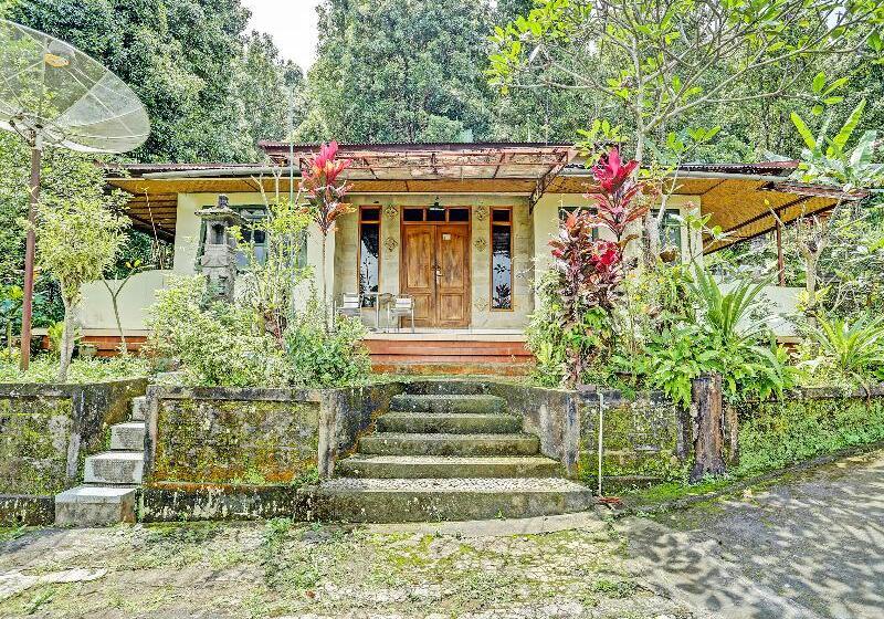 酒店 Oyo Homes 91094 Desa Wisata Banyuatis