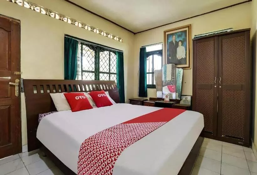 ホテル Oyo Homes 91094 Desa Wisata Banyuatis