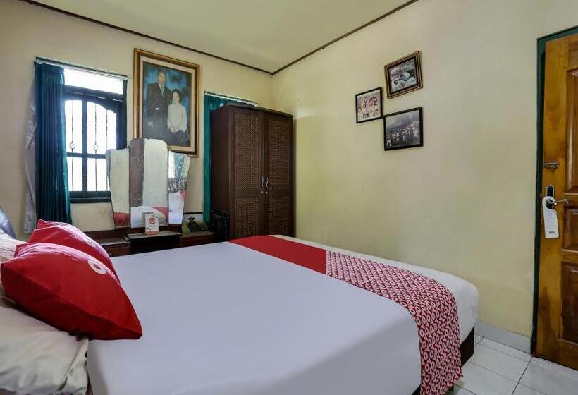 酒店 Oyo Homes 91094 Desa Wisata Banyuatis