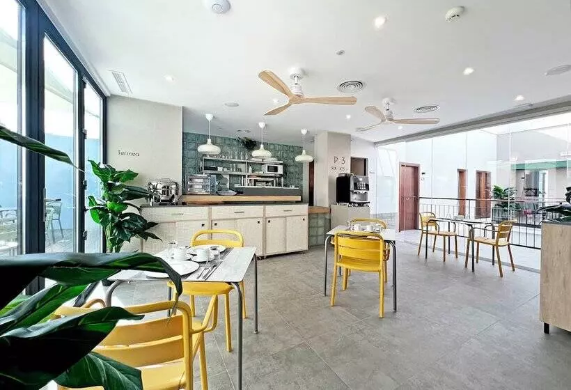 هتل Soho Boutique Columela