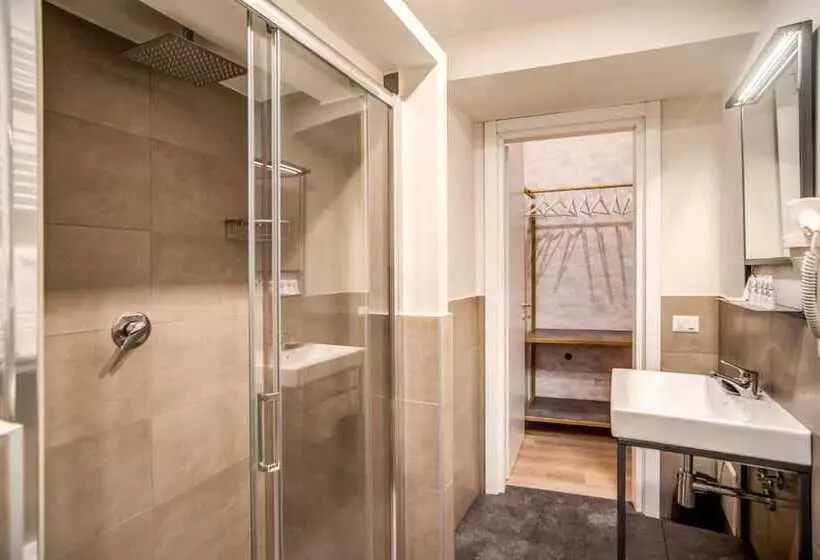 پانسیون Capranica Private Suites Guest House O Affittacamere