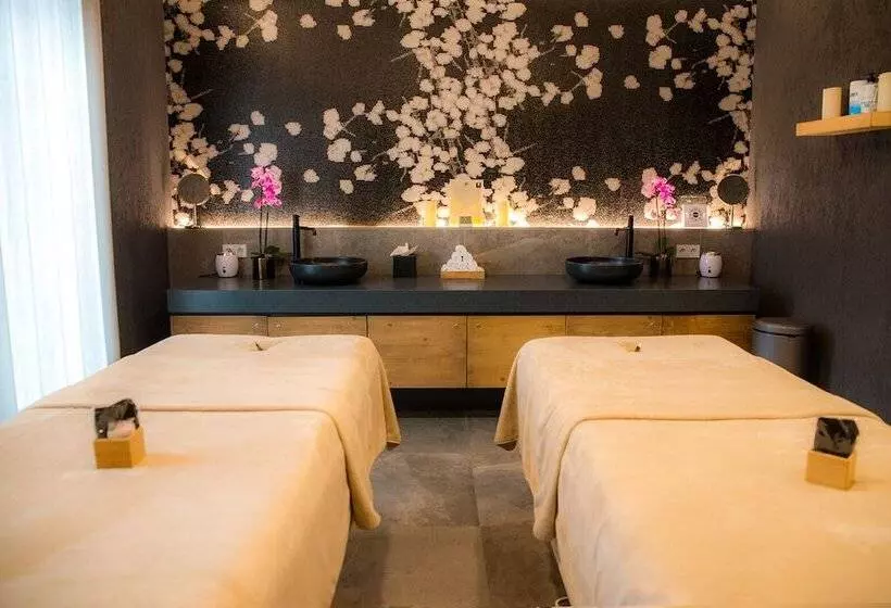 Pure Montagne Resort & Spa