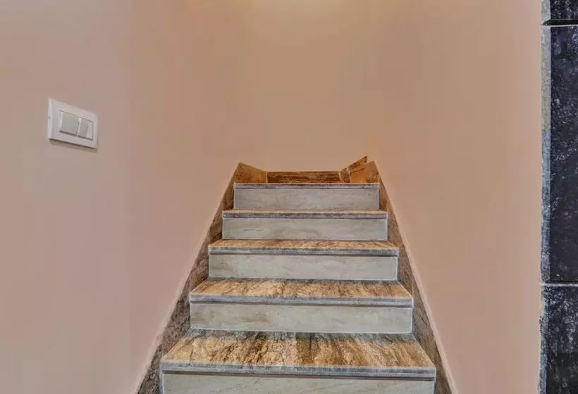 Itsy Hotels Royal Galaxy