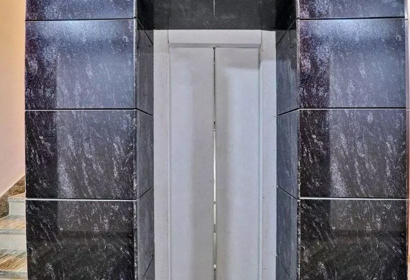 Itsy Hotels Royal Galaxy