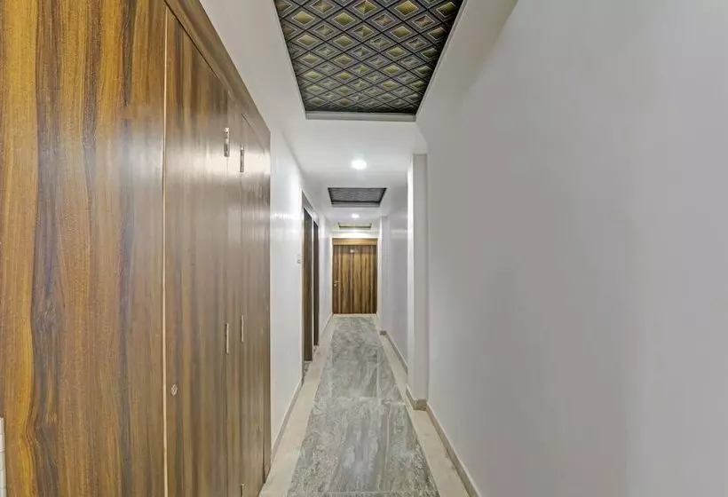 Itsy Hotels Royal Galaxy