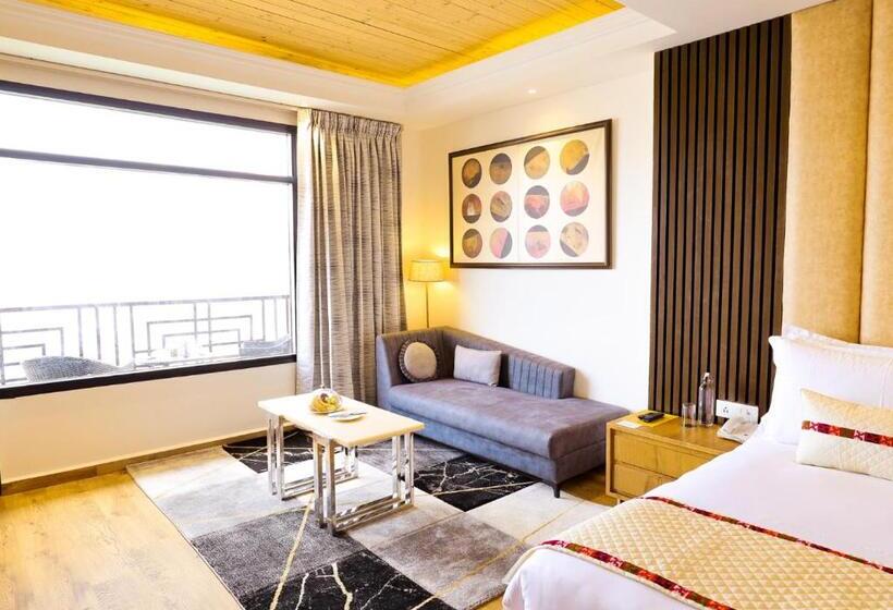 Justa Cliffend Resort & Spa Mashobra