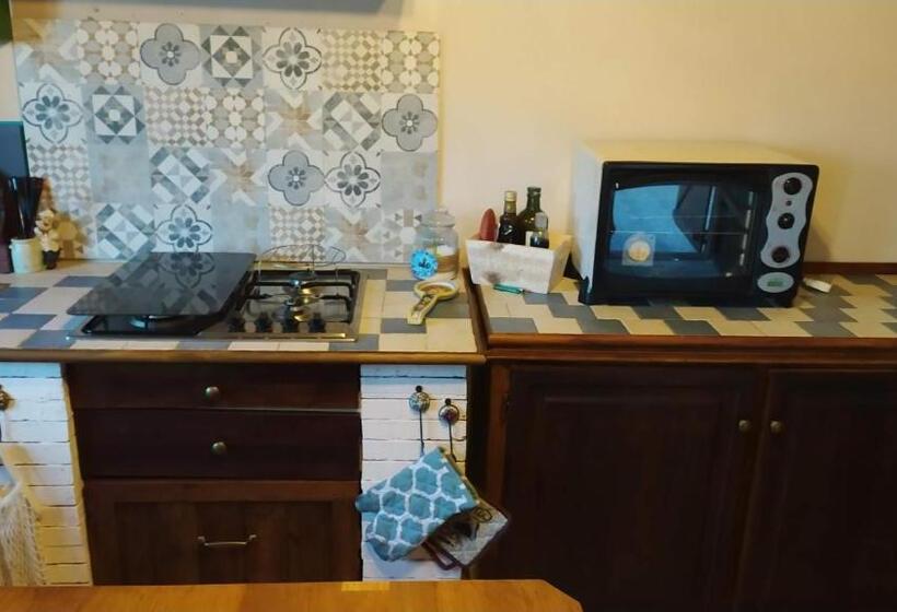 ペンション Room In Casa Castiglia A Woodhouse With Beautiful View Close Madonie Park