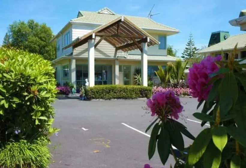 Birchwood Spa Motel