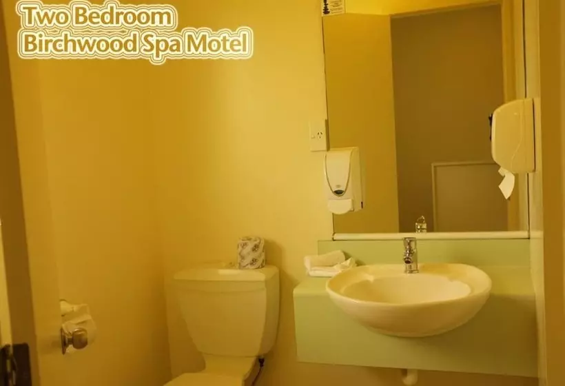 Birchwood Spa Motel
