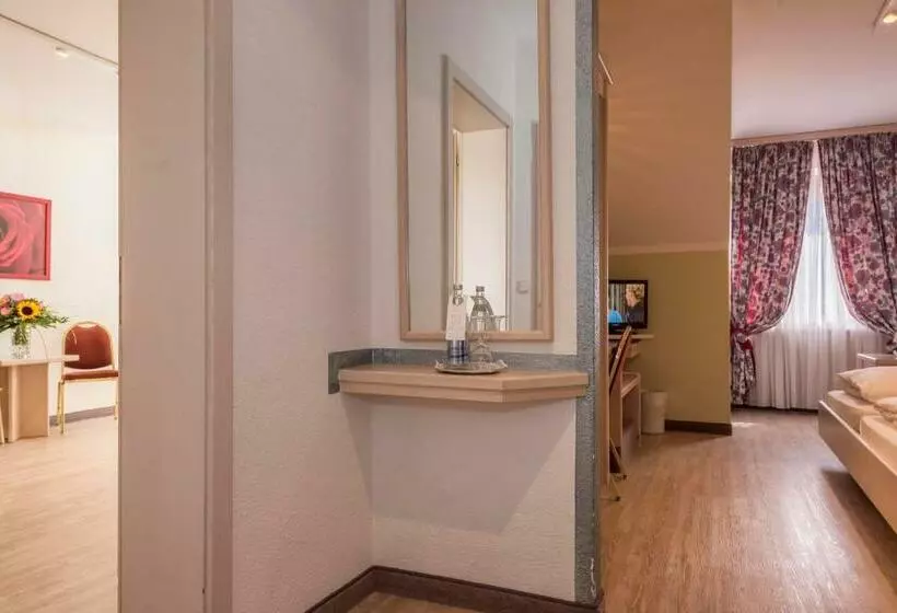 בית מלון כפרי Am Schlosspark