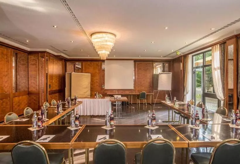 בית מלון כפרי Am Schlosspark