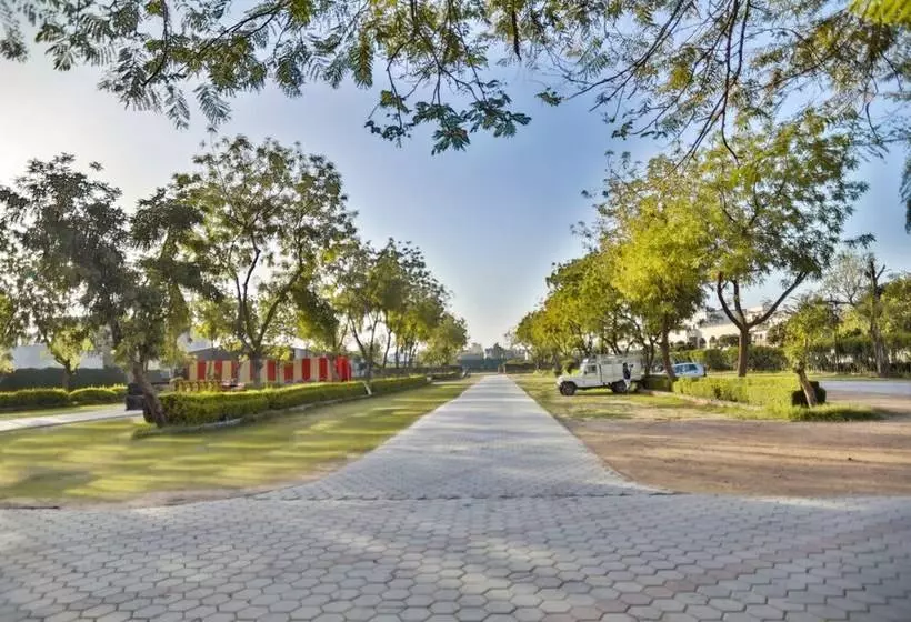 Hotel Amargarh Resort